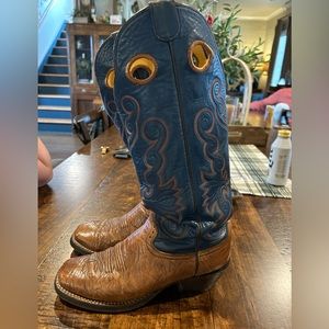 Men’s boots size 9C